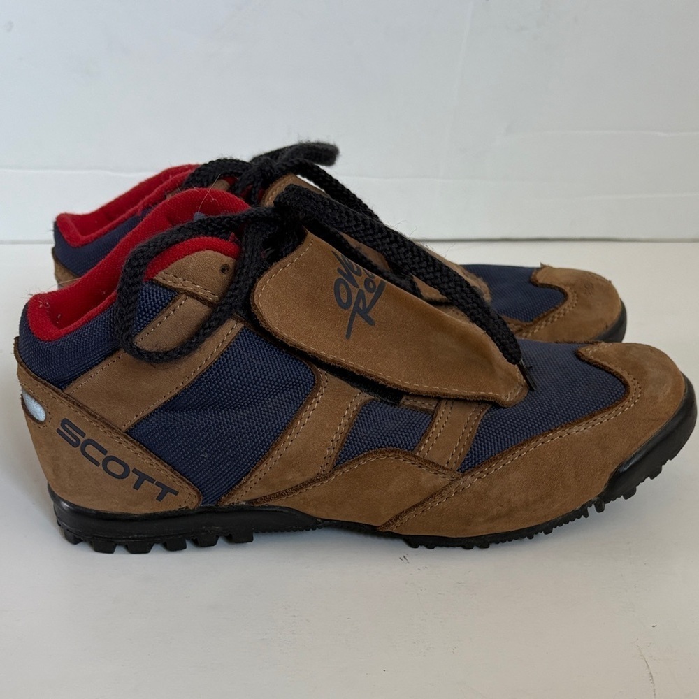 Scott Brown and Navy Athletic Shoes with Red Lining
